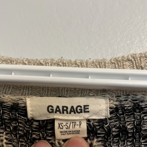 Garage brand size small cardigan. Grey and cream design. Good condition - Picture 3 of 3